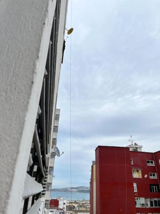 Appartement In The Heart Of Tanger Boulevard Exterior foto